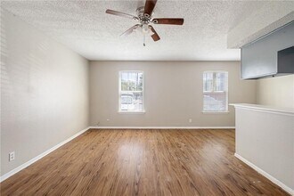 6110 Wheless Cove in Austin, TX - Foto de edificio - Building Photo