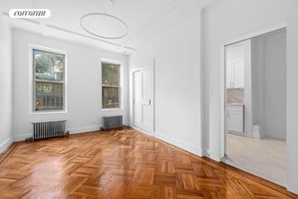 366 E 28th St in Brooklyn, NY - Building Photo - Building Photo