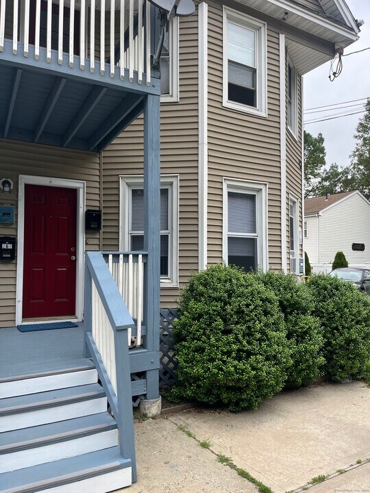 269 Orange St in Bridgeport, CT - Building Photo
