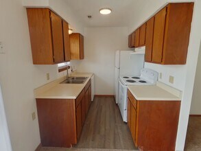 3960 N Garland Cir in Wichita, KS - Building Photo - Building Photo