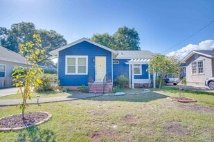 2303 N 20th Ave in Pensacola, FL - Building Photo