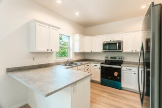 94 Castle Ridge Dr in New Castle, CO - Building Photo - Building Photo