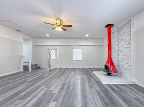 6312 Mahan Dr in Tallahassee, FL - Building Photo - Building Photo