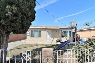 11557 perkins ave, Unit Back House 11559 Perkins in Whittier, CA - Building Photo