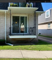 425 St Lawrence Ave in Buffalo, NY - Building Photo