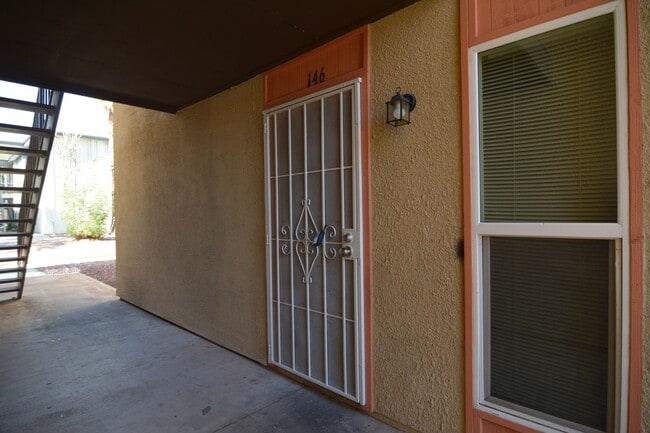 property at 1620 N Wilmot Rd