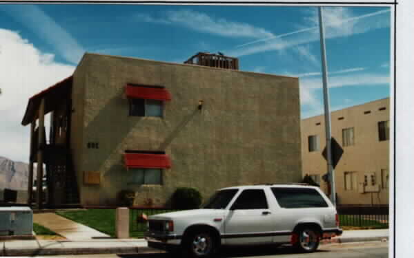 605 Triest Ct in Las Vegas, NV - Building Photo - Building Photo