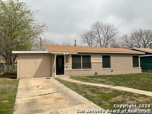 7507 Buckboard St in San Antonio, TX - Building Photo