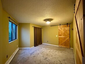 29 Irving Ave in East Providence, RI - Foto de edificio - Building Photo