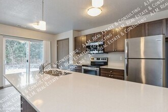 3915 NW Cedarwood Ln in Ankeny, IA - Building Photo - Building Photo