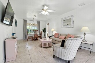 423 Kern St in West Palm Beach, FL - Building Photo - Building Photo