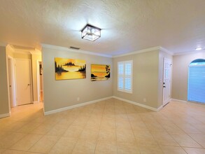 1905 Robalo Dr in Vero Beach, FL - Foto de edificio - Building Photo