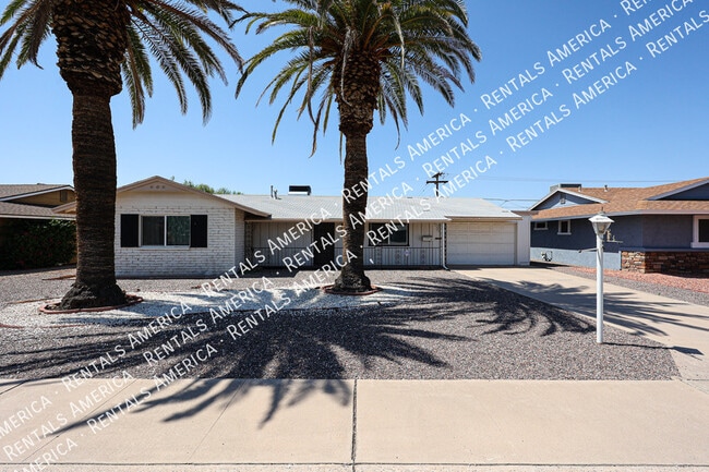 9939 W Alabama Ave in Sun City, AZ - Building Photo - Building Photo