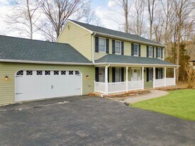 1332 Redwood Cir in La Plata, MD - Building Photo
