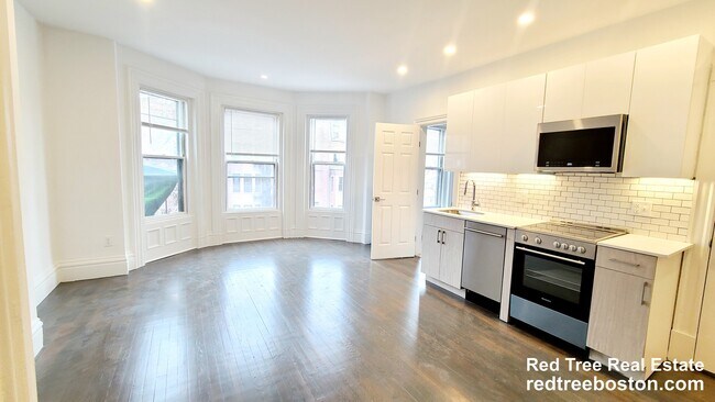 property at 225 Newbury St