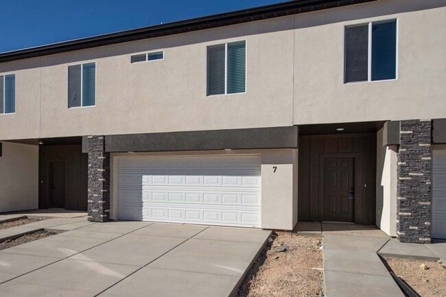 2875 W Cody Dr in Cedar City, UT - Building Photo - Building Photo