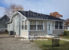 254 N Worthy St in Lakeside Marblehead, OH - Building Photo