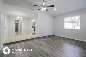 1310 Cypress Ave, Unit #2 in Sanford, FL - Foto de edificio - Building Photo