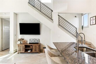 1807 Ulit Ave, Unit B in Austin, TX - Building Photo - Building Photo