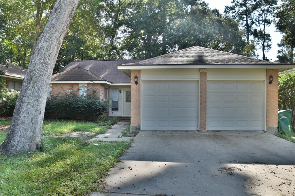 347 Rolling Hills Dr W in Conroe, TX - Building Photo