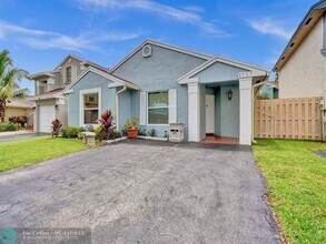 3727 NW 107th Terrace in Sunrise, FL - Building Photo - Building Photo