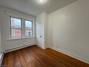 253 Palisade Ave in Garfield, NJ - Building Photo - Building Photo