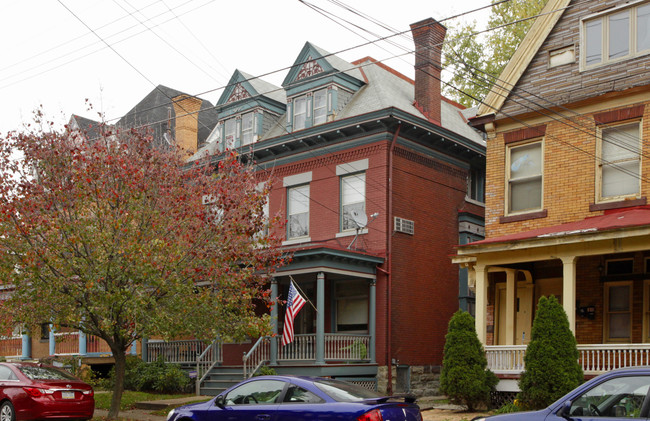 303 S Fairmount St in Pittsburgh, PA - Building Photo - Building Photo