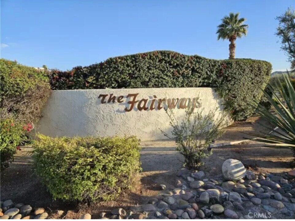 1515 Spyglass Plz, Unit 1515 Spyglass Plaza in Palm Springs, CA - Building Photo