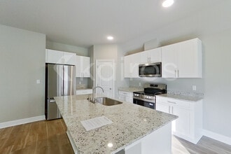 1514 Cannes Ave in Zachary, LA - Building Photo - Building Photo