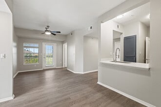 Hillside on Cannon in Austin, TX - Foto de edificio - Interior Photo