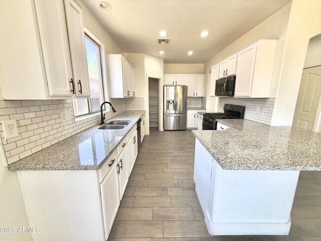 property at 7116 W Sophie Ln