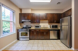 25 Duncan Ave in Jersey City, NJ - Building Photo - Building Photo