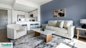 7301 Lake Bank Lp, Unit C4-305 in Ft. Myers, FL - Building Photo