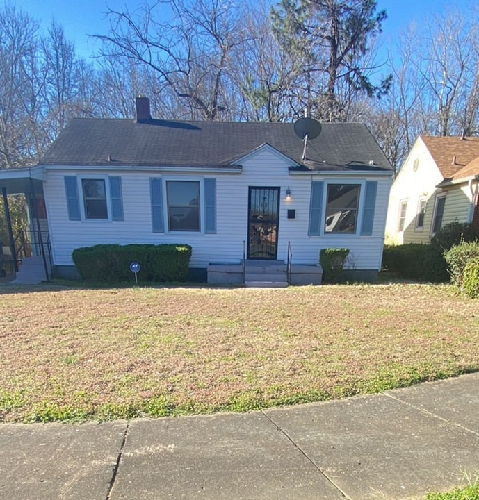 1851 Cloverdale Dr in Memphis, TN - Building Photo