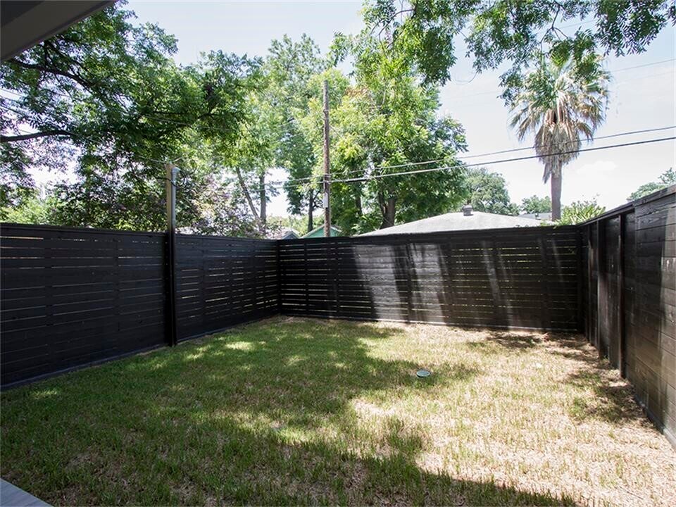 1023 E 24th St in Houston, TX - Building Photo