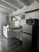19530 Belview Dr in Cutler Bay, FL - Foto de edificio - Building Photo
