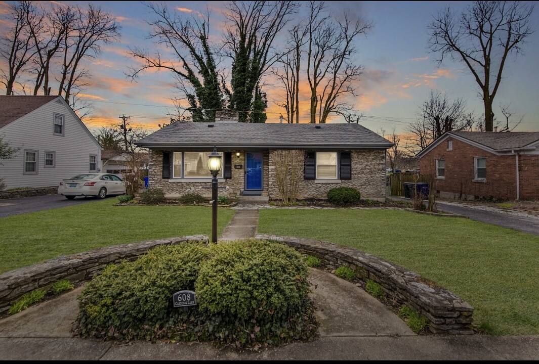 608 Cardinal Ln in Lexington, KY - Building Photo