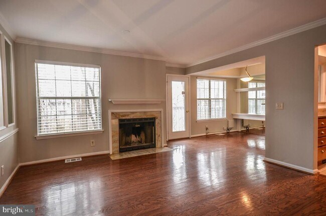 10715 Hampton Mill Terrace in North Bethesda, MD - Building Photo - Building Photo