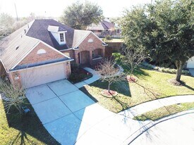 5702 Fleethaven Ct in Houston, TX - Building Photo