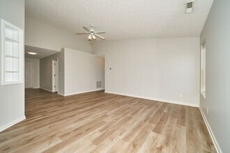 1161 River Ridge Dr in Brownsburg, IN - Building Photo - Building Photo