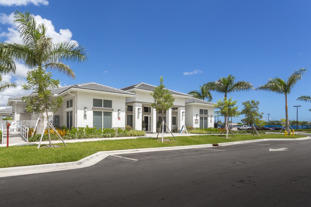 The Olivia in Homestead, FL - Building Photo