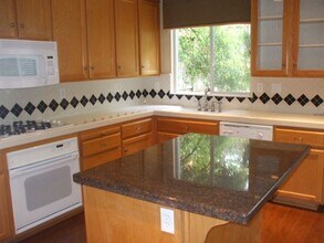 4969 Forest Creek Way in Roseville, CA - Building Photo - Building Photo