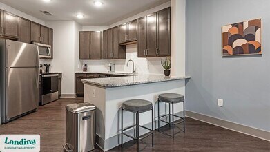 404 Gallop Ln in Charlotte, NC - Building Photo - Building Photo