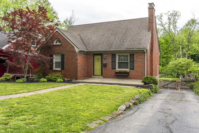property at 484 Bob-O-Link Dr