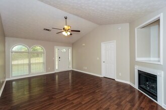3135 Sweetbriar Dr in Villa Rica, GA - Building Photo - Building Photo