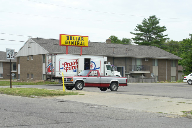 739-745 Lincoln Ave in Holland, MI - Building Photo - Building Photo