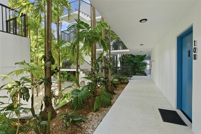 101 Ocean Ln Dr in Miami, FL - Building Photo - Building Photo