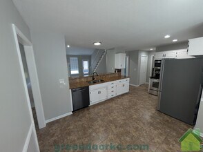 14856 Robinson St in Overland Park, KS - Building Photo - Building Photo
