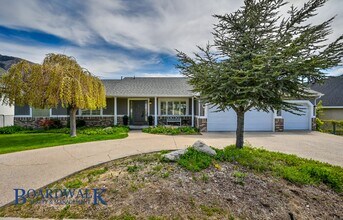 1934 Wasatch Blvd in Sandy, UT - Building Photo - Building Photo