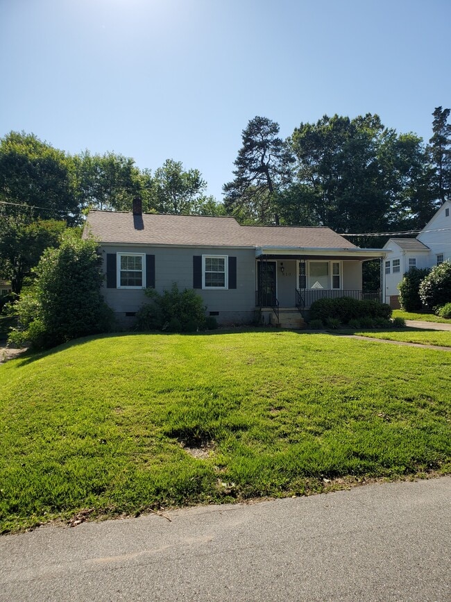 property at 810 Bellview St